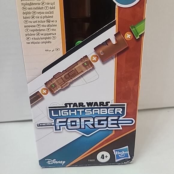 Star Wars ACOLYTE Jedi Wookie Kelnacca Electronic Lightsaber Forge Kybercore New - Picture 4 of 7